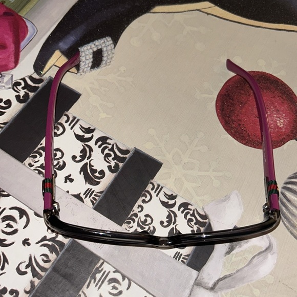 Authentic Gucci sunglasses - Picture 6 of 7